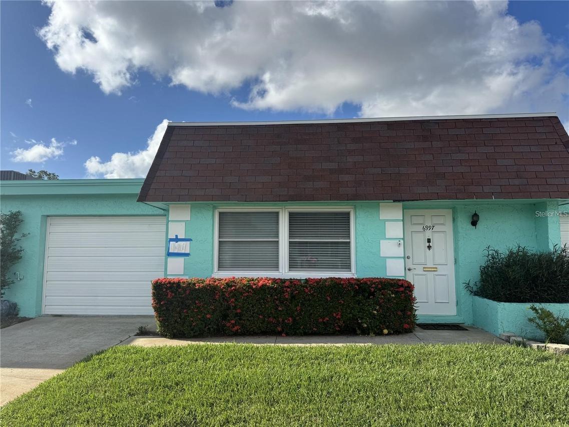 6997 Versailles #n/a, Pinellas Park, FL 33781