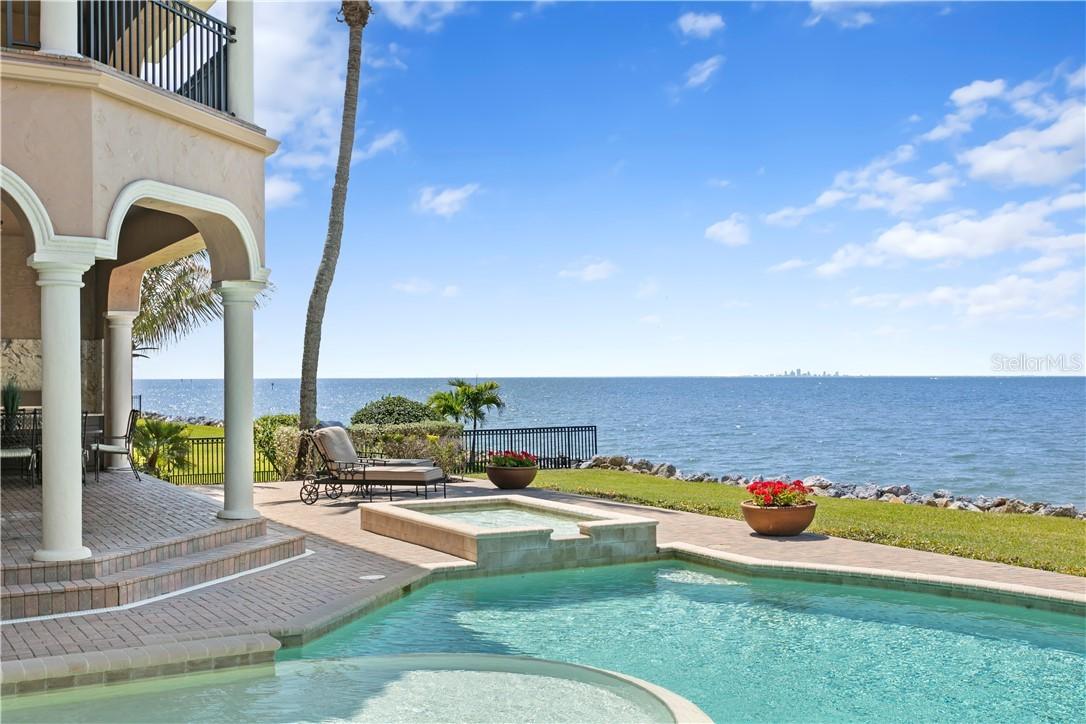 6308 Marbella Blvd., Apollo Beach, FL 33572