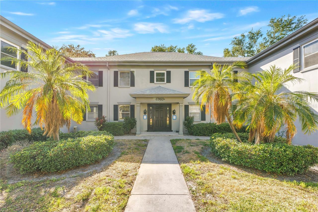 6960 Sunset Dr. #1B, South Pasadena, FL 33707