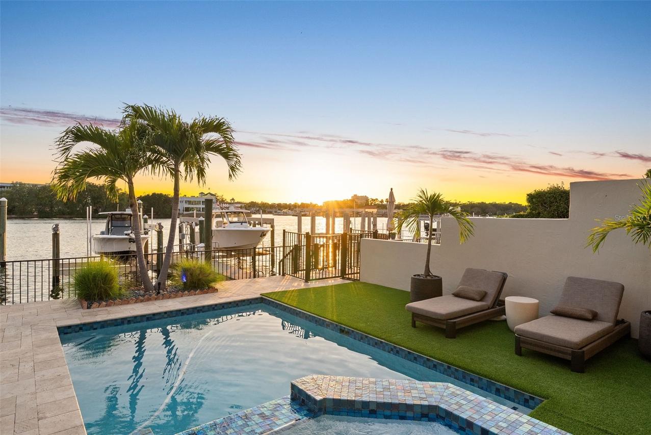 1123 Abbeys Way, Tampa, FL 33602