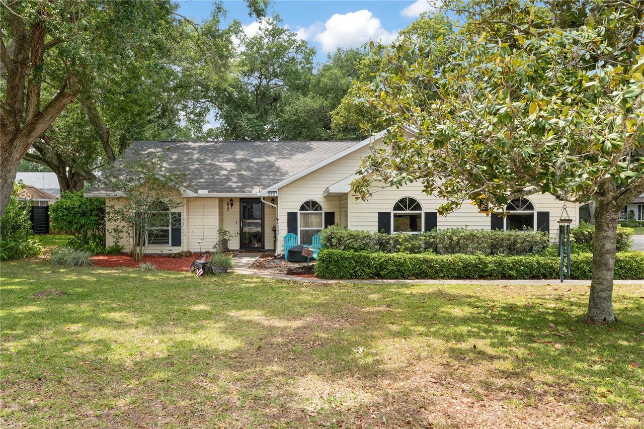 2121 Wildwood Ln, Auburndale, FL 33823