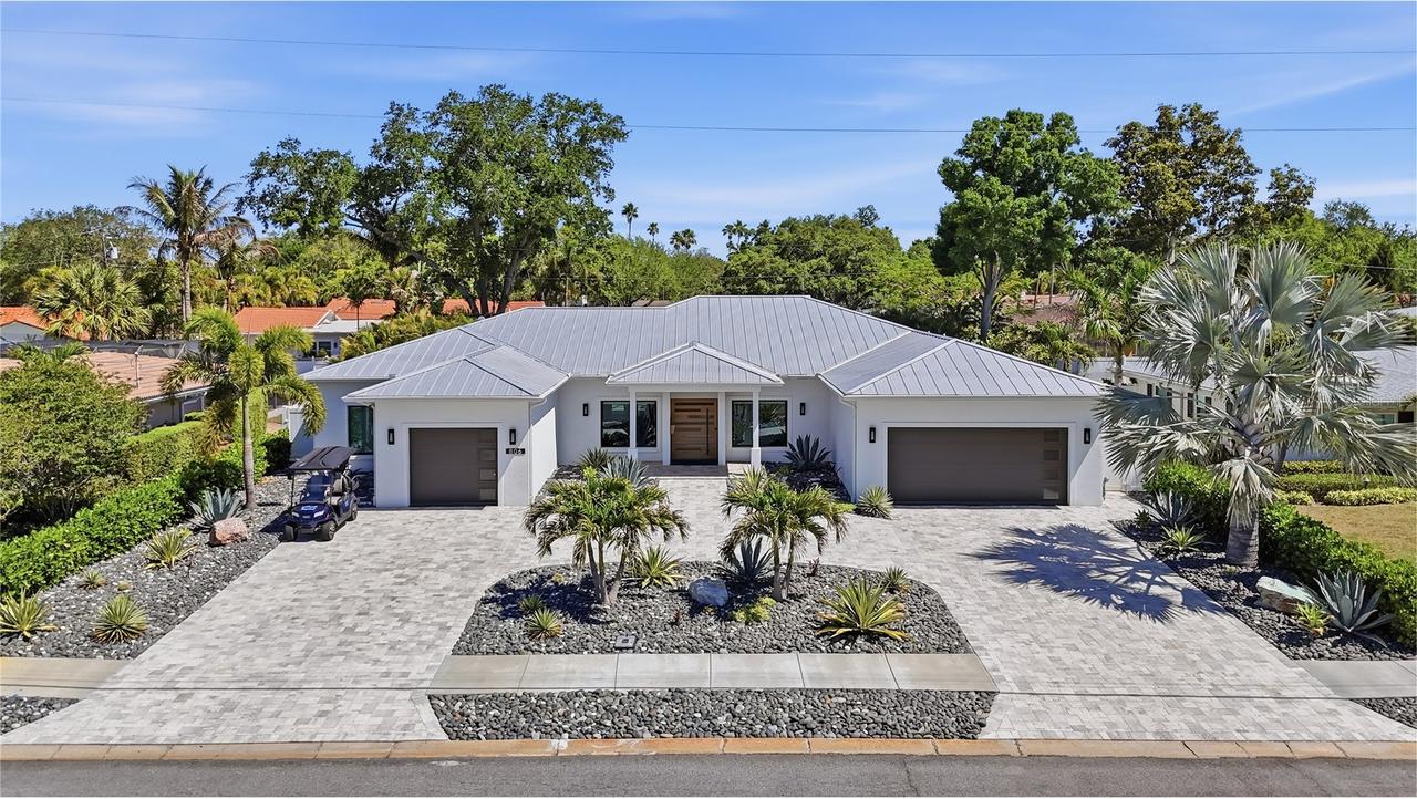 806 Osceola Rd., Belleair, FL 33756