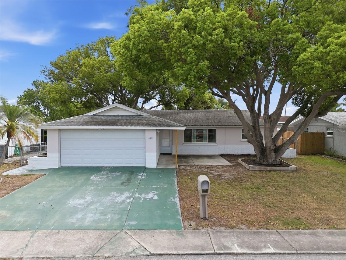 9420 Glen Moor Ln., Port Richey, FL 34668