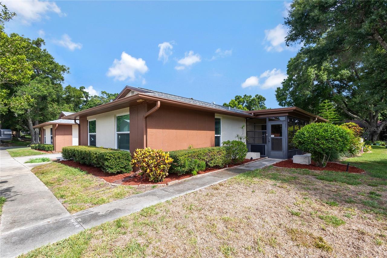 2261 Shelly Dr. #D, Palm Harbor, FL 34684