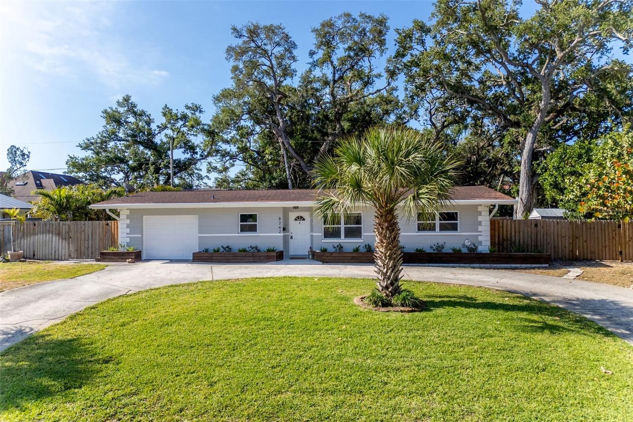 8242 31st Ter., St Petersburg, FL 33710
