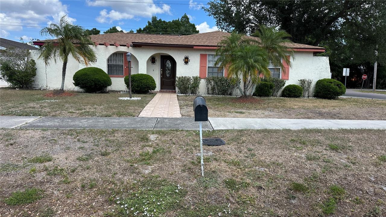 8603 Barkwood Pl., Tampa, FL 33615
