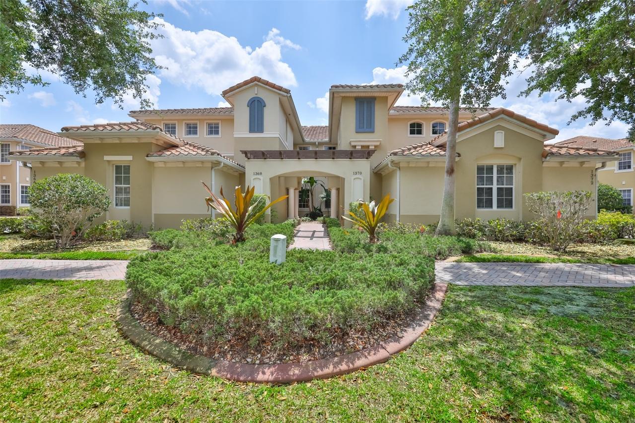 1368 Emerald Dunes Dr. #20, Sun City Center, FL 33573