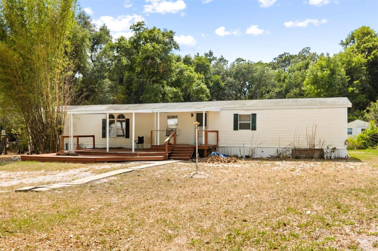 8332 Gibson Oaks Dr., Lakeland, FL 33809