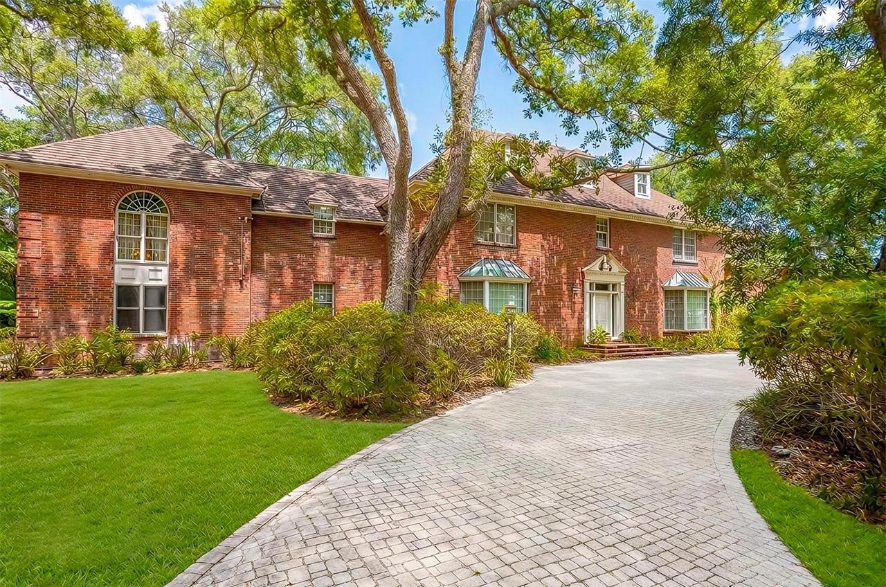 2124 Laurence Dr., Clearwater, FL 33764
