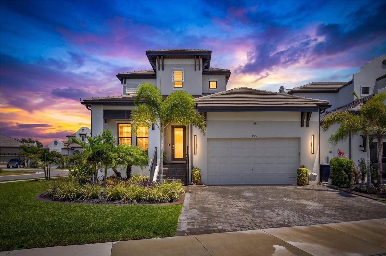 1075 Seagrape Dr., Ruskin, FL 33570