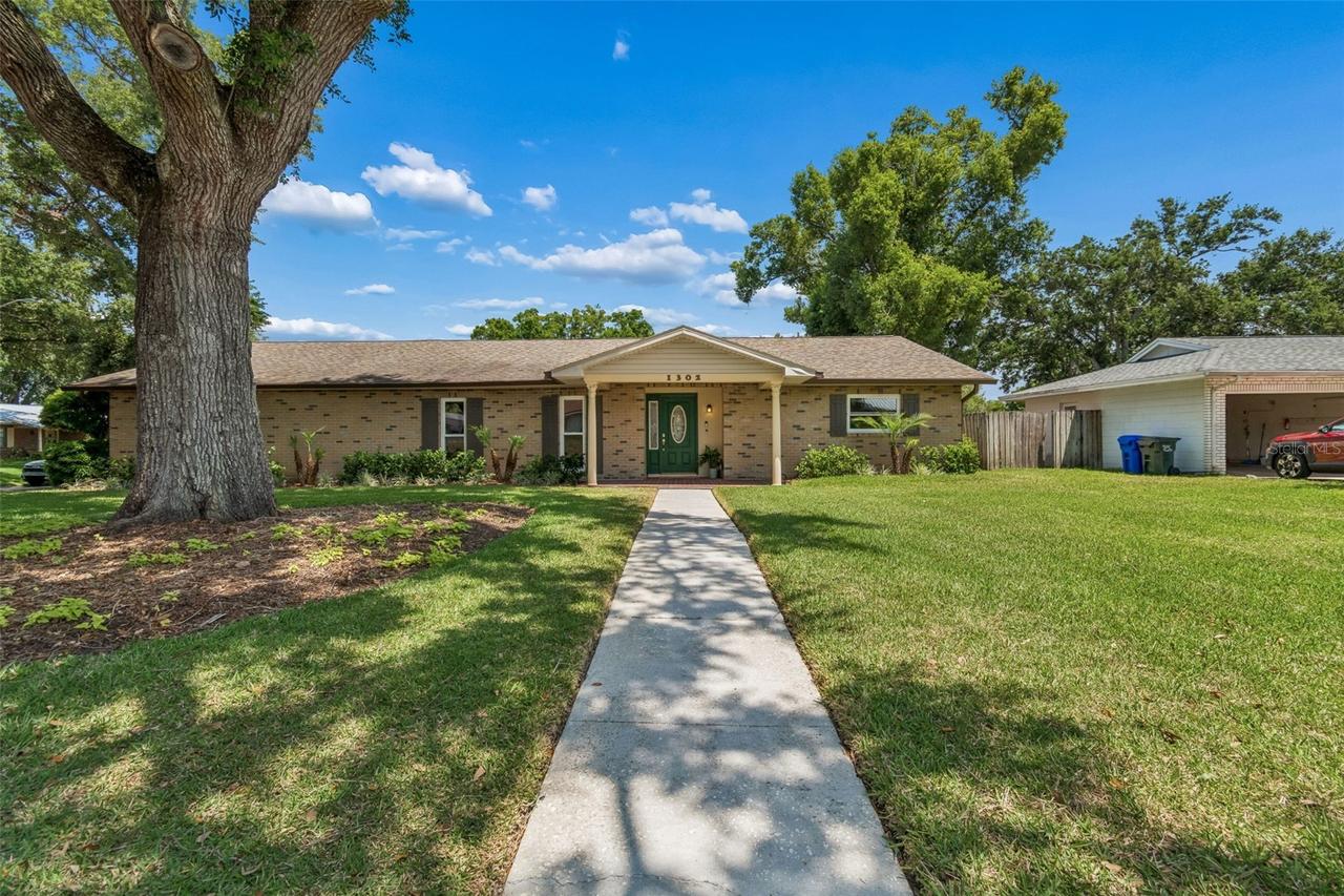 1302 Glengreen Ln., Lakeland, FL 33813