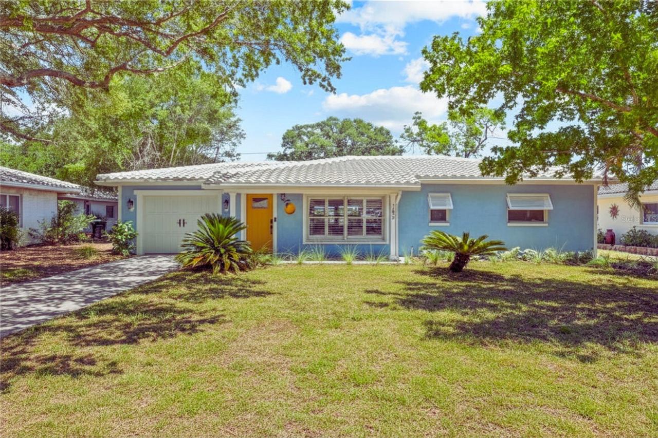 783 Manor Dr., Dunedin, FL 34698