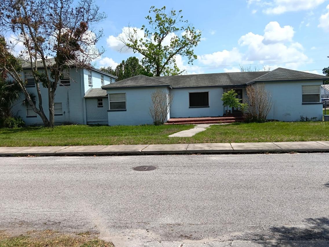 1011 NE 2nd St., Mulberry, FL 33860