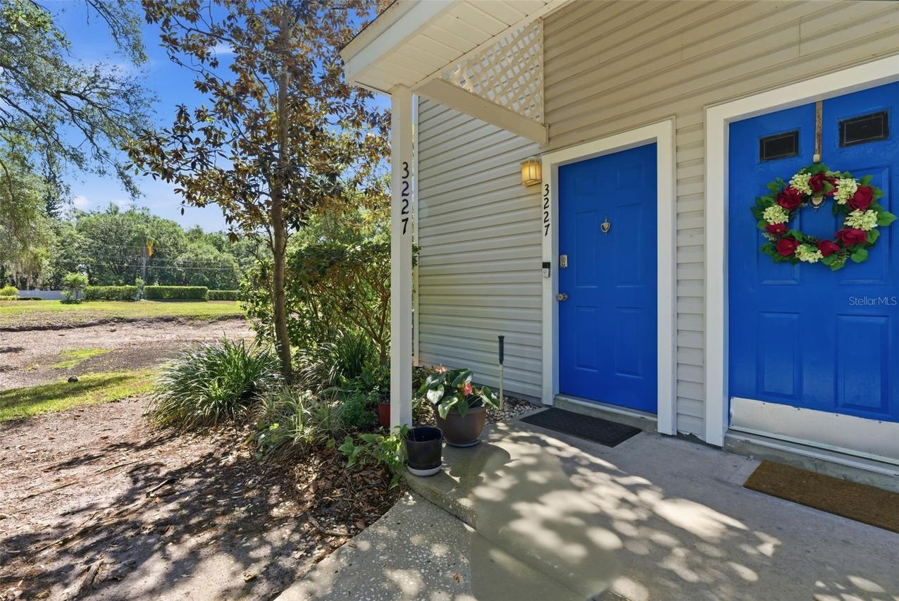 3227 Valley Oaks Dr. #N/A, Tampa, FL 33618