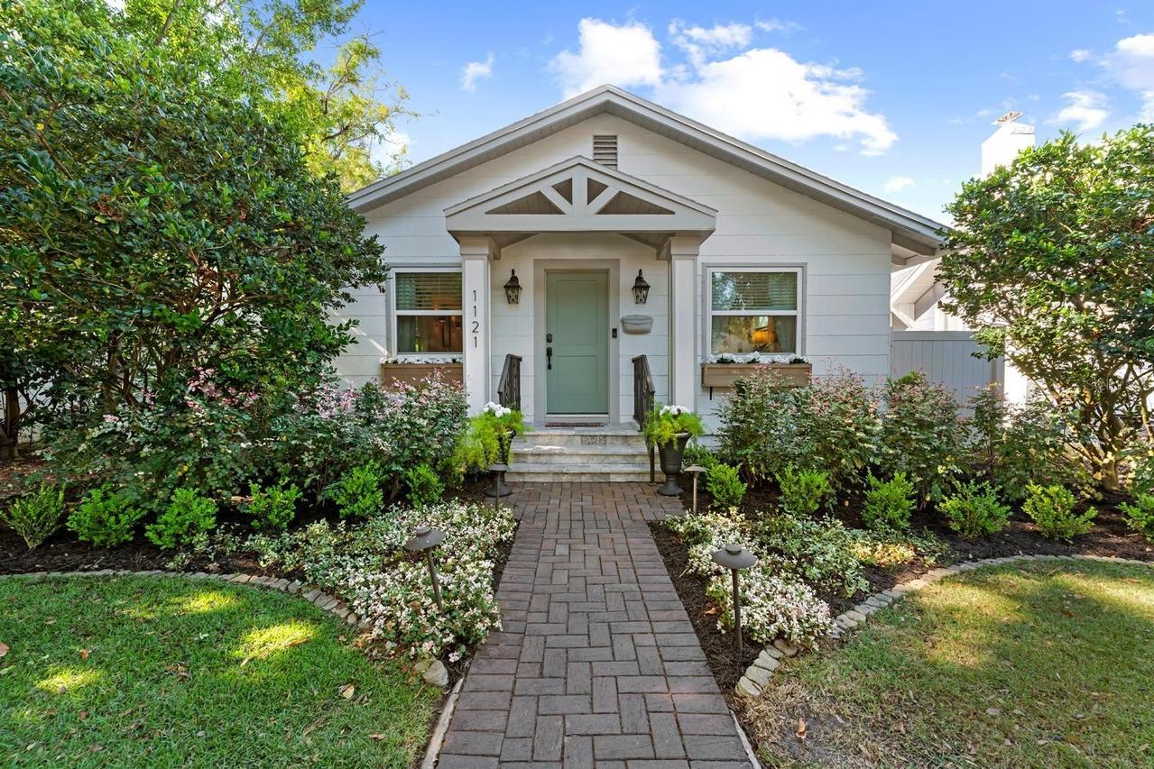 1121 21st Ave., St Petersburg, FL 33704