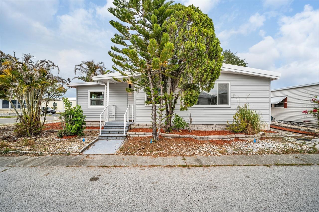 193 Blue Marlin Dr., Oldsmar, FL 34677