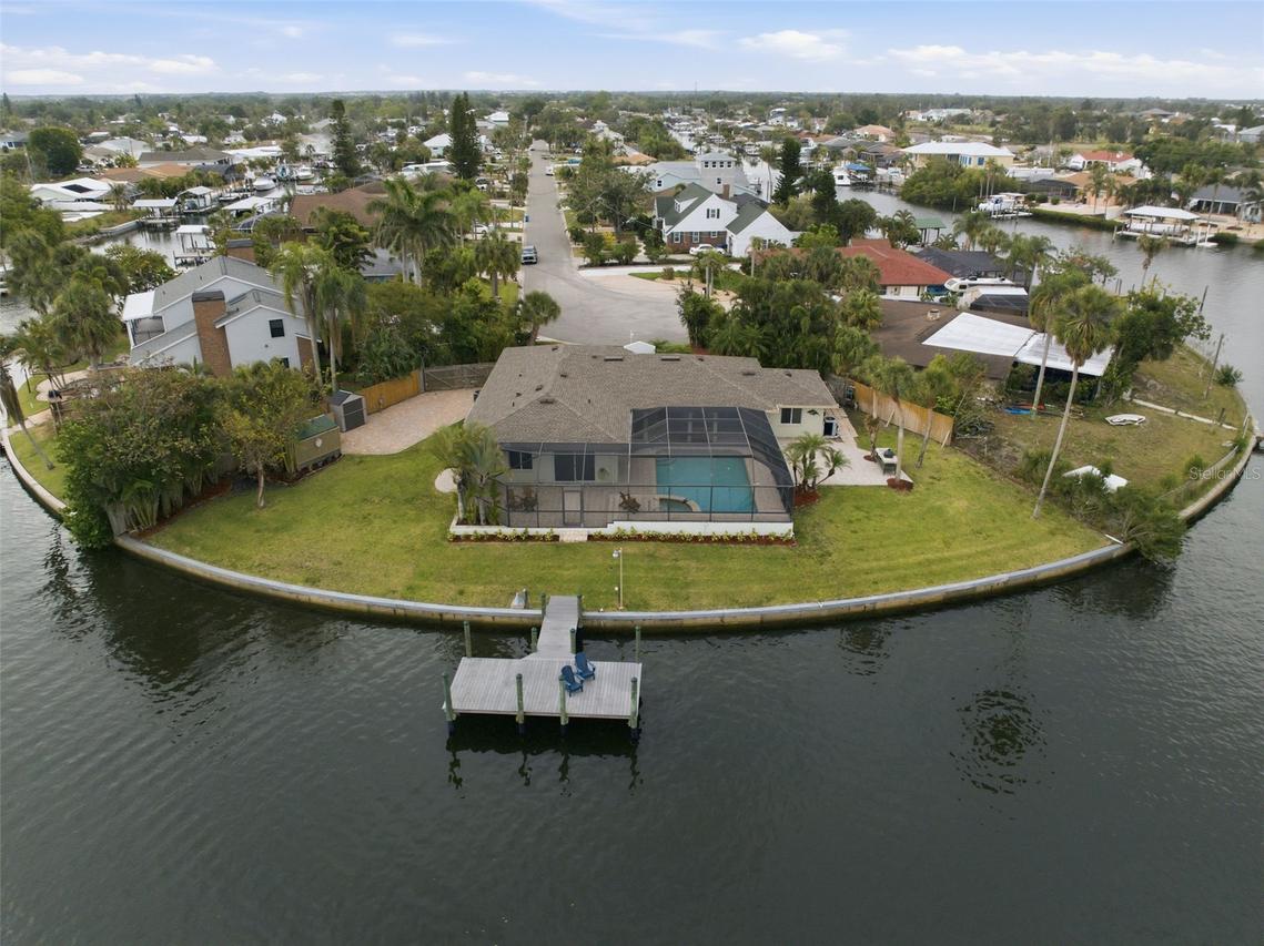 773 Kingston Ct., Apollo Beach, FL 33572