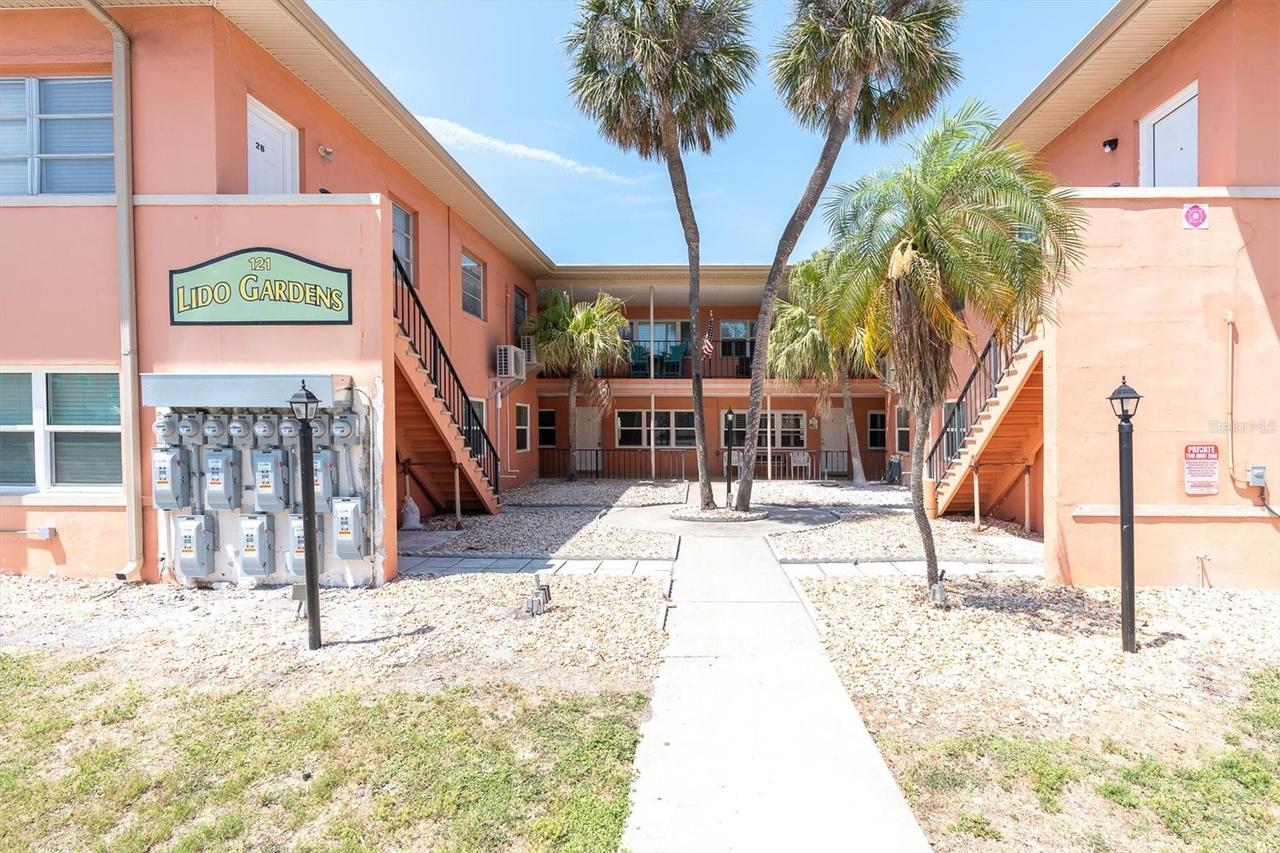 121 46th Ave. #1G, St Pete Beach, FL 33706