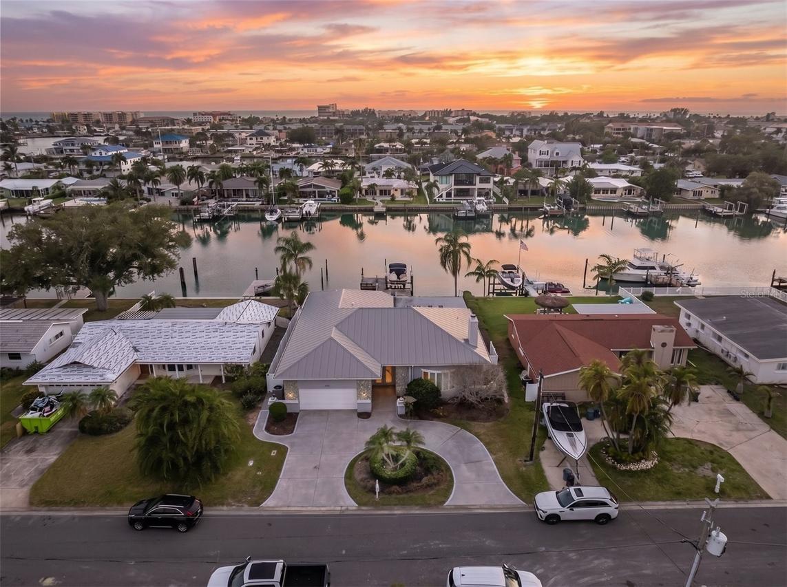 11870 6th St., Treasure Island, FL 33706