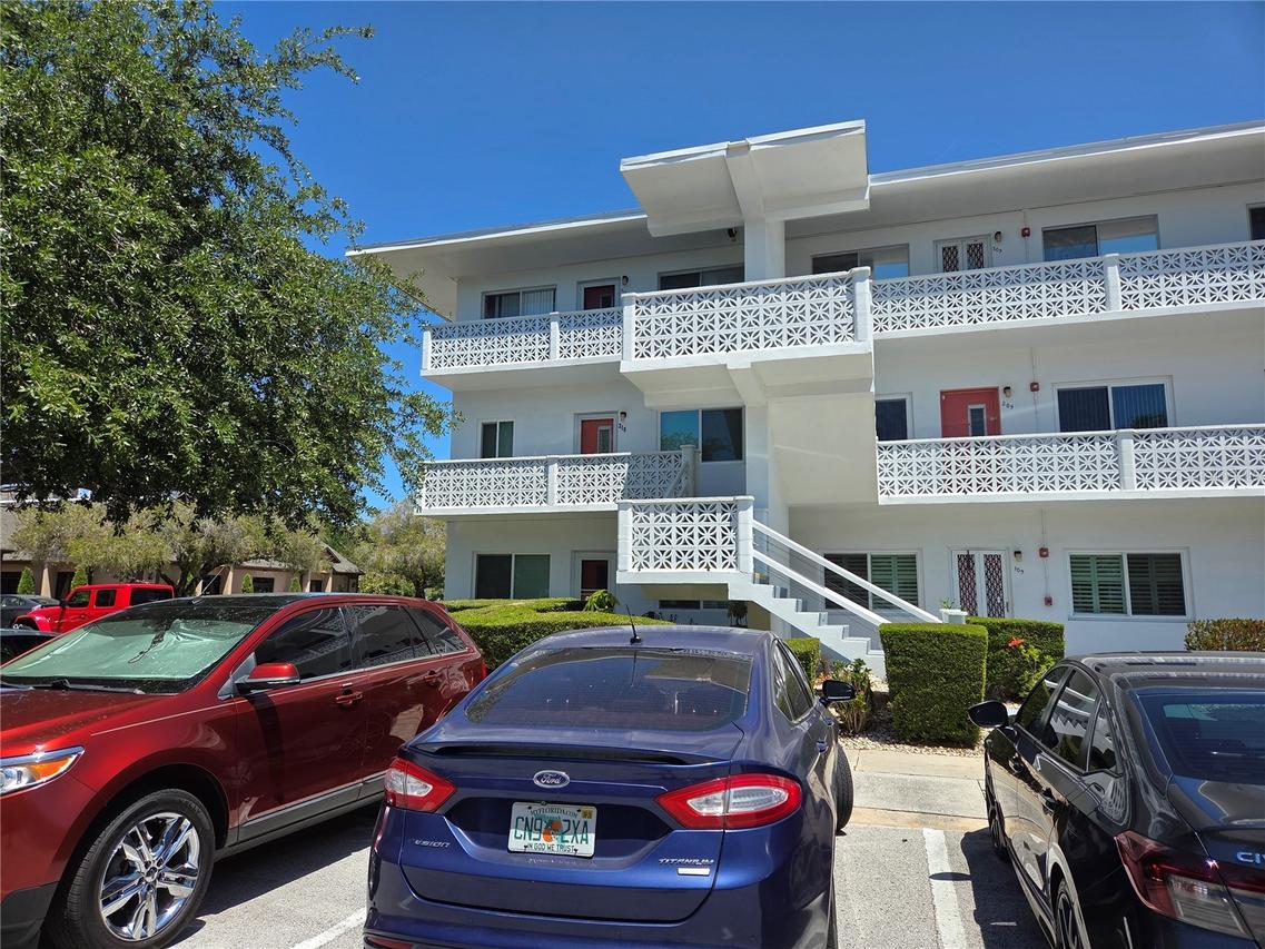 11225 82nd Ave. #309, Seminole, FL 33772