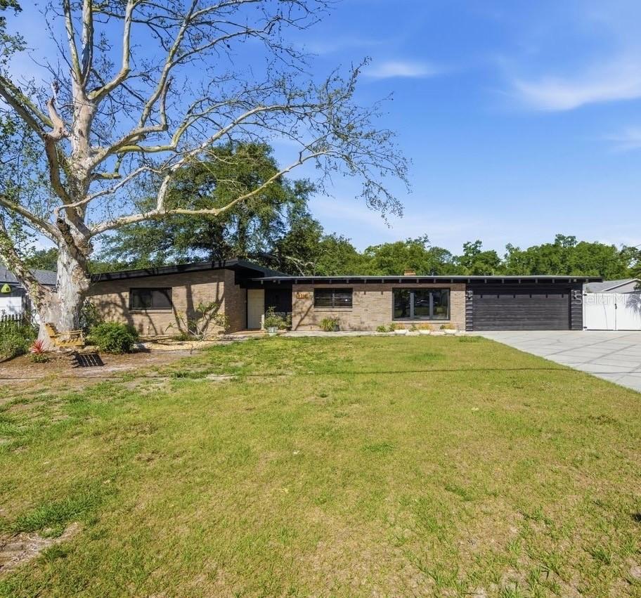 9718 N Oregon Ave., Tampa, FL 33612