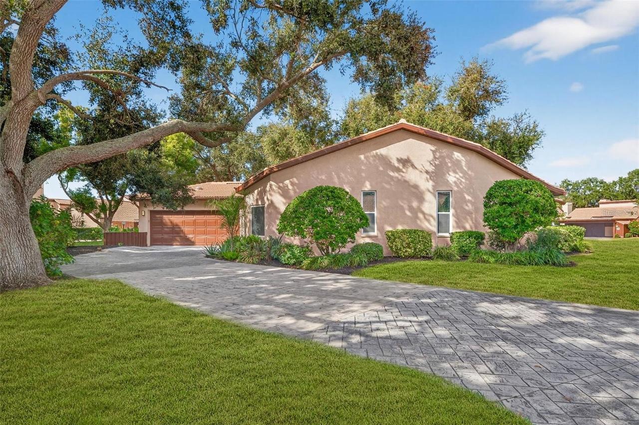 1620 Pelican Creek Crossing, St Petersburg, FL 33707