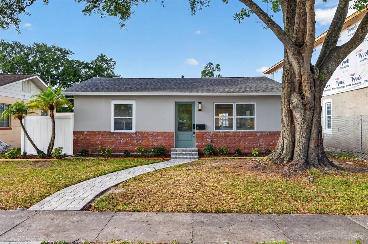 861 45th Ave., St Petersburg, FL 33703