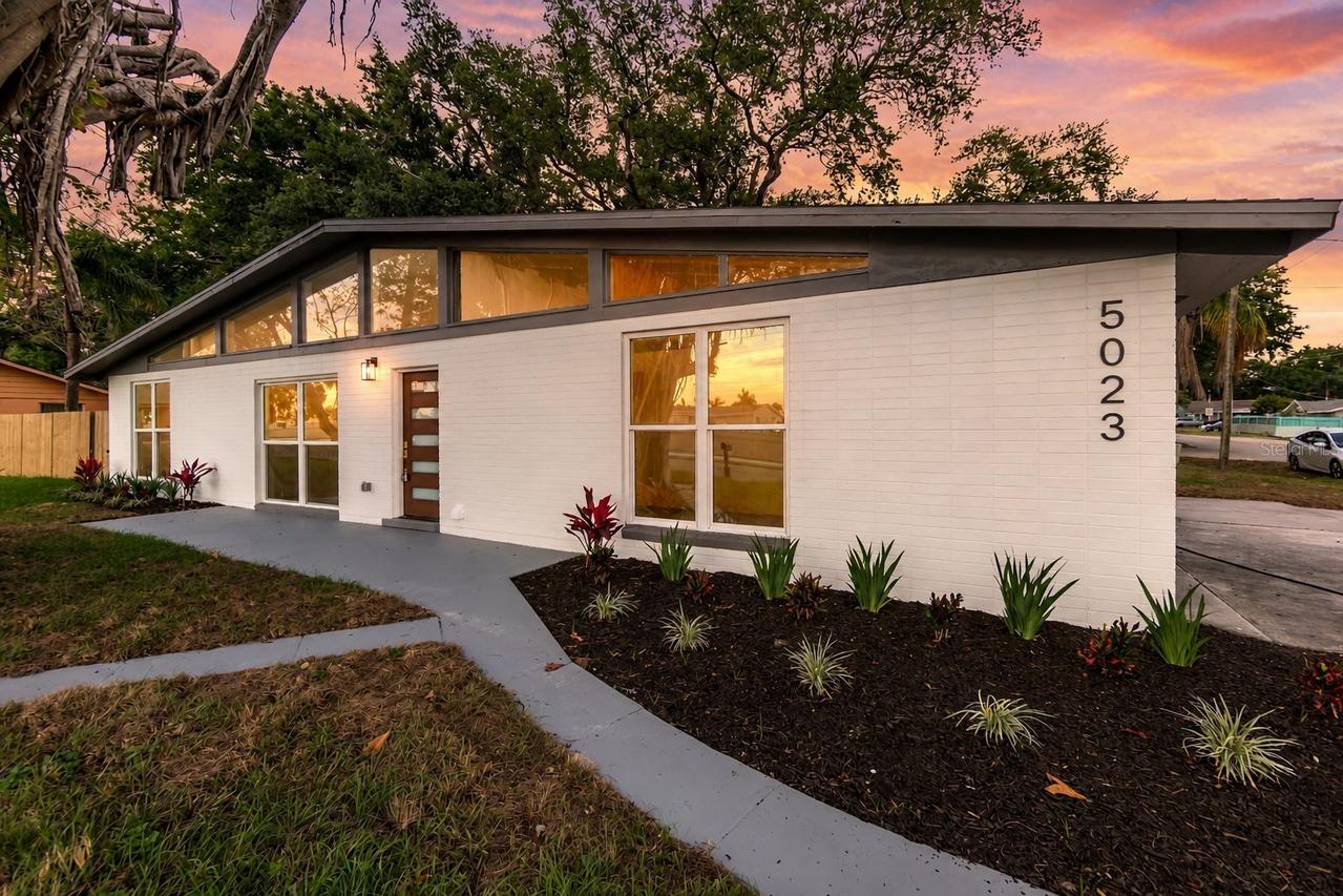 5023 9th St., Bradenton, FL 34203