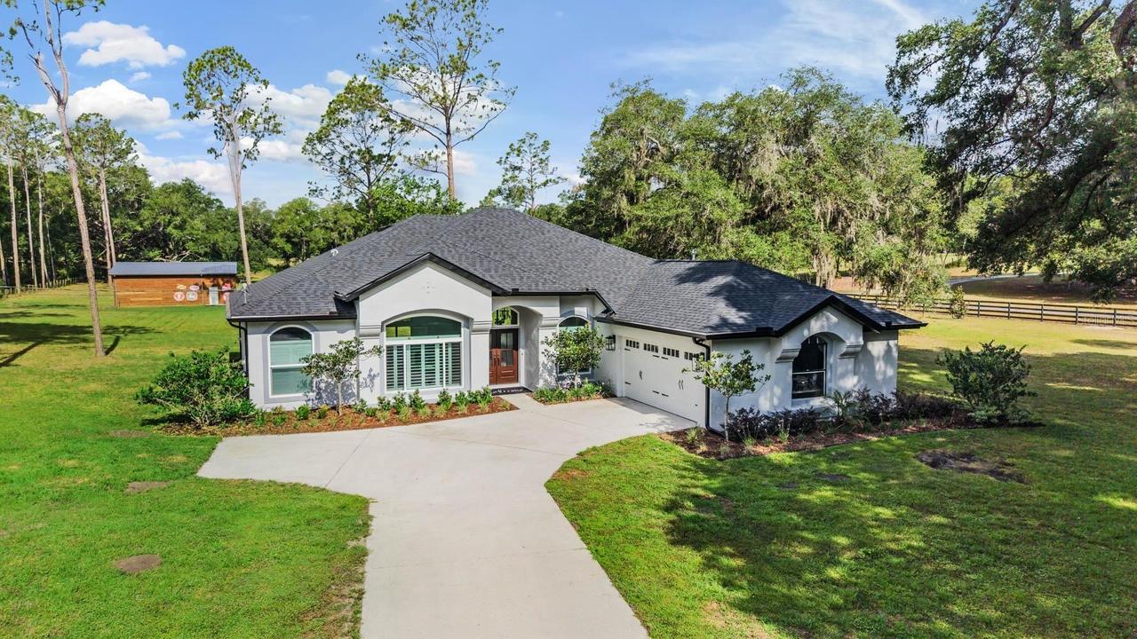 17833 Hyland Ln., Dade City, FL 33523