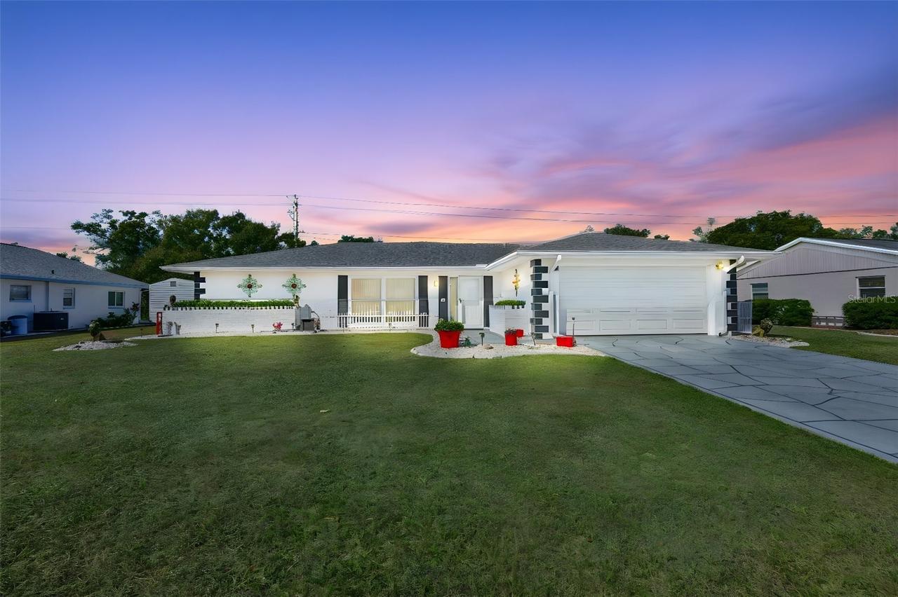 1254 W Del Webb Blvd., Sun City Center, FL 33573