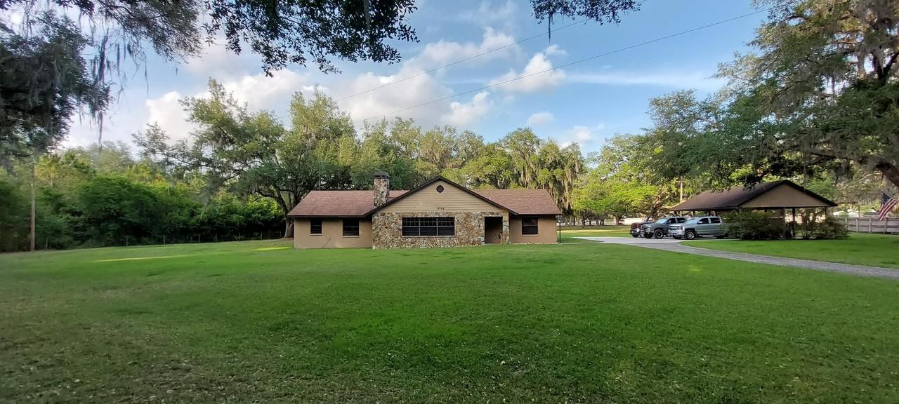 12944 Herrmann Rd., San Antonio, FL 33576