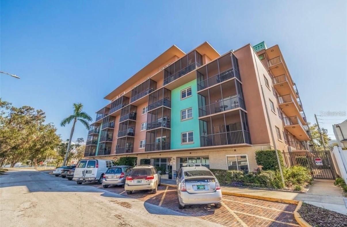 750 N Burlington Ave. #5D, St Petersburg, FL 33701