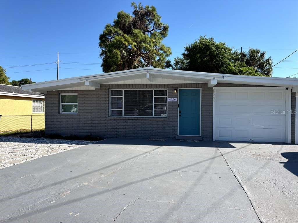 4304 W Arch St., Tampa, FL 33607