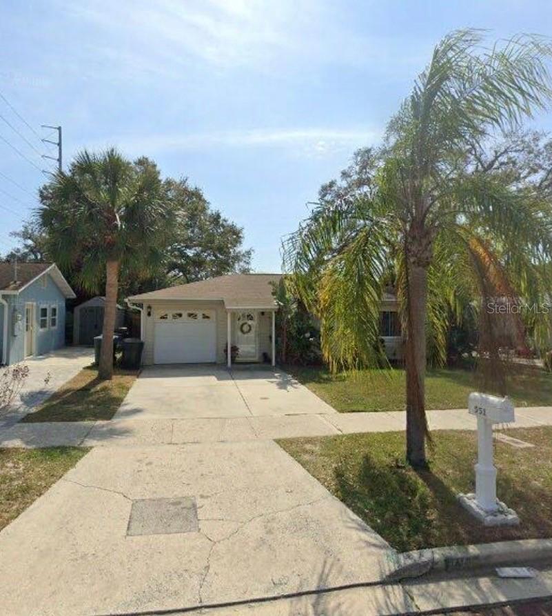 551 Orangewood Dr., Dunedin, FL 34698