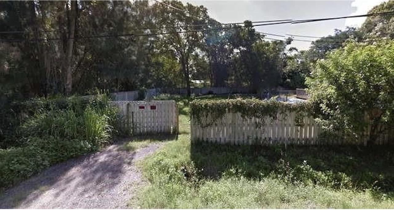 8502 Spivey Rd., Gibsonton, FL 33534