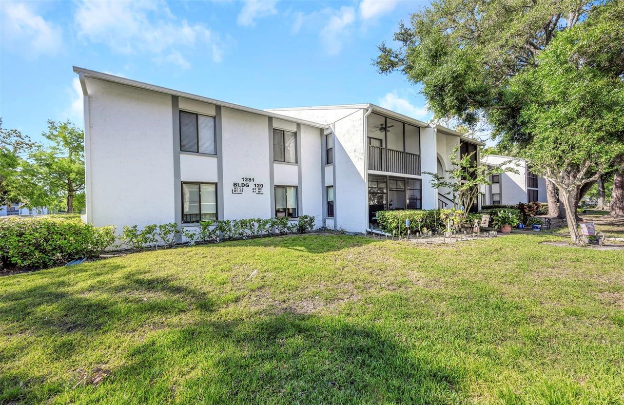 1281 Pine Ridge Cir. #A2, Tarpon Springs, FL 34688