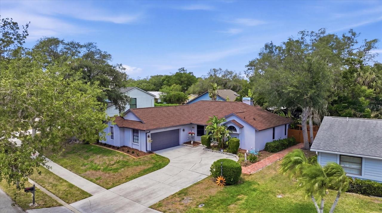 2519 Wood Oak Dr., Sarasota, FL 34232