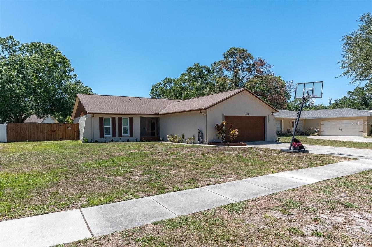 14006 Cascade Ln., Tampa, FL 33618
