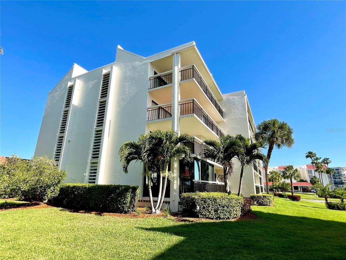 7893 Sailboat Key Blvd. #101, South Pasadena, FL 33707