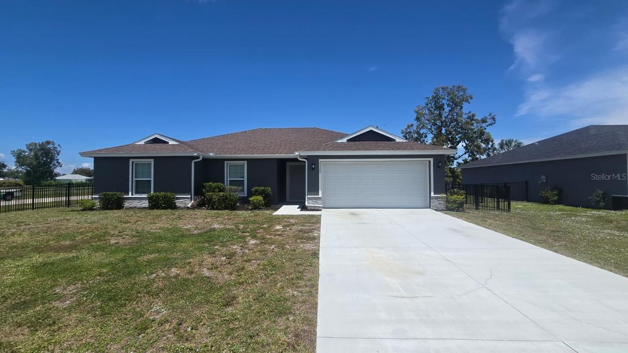 25200 Doredo Dr., Punta Gorda, FL 33955