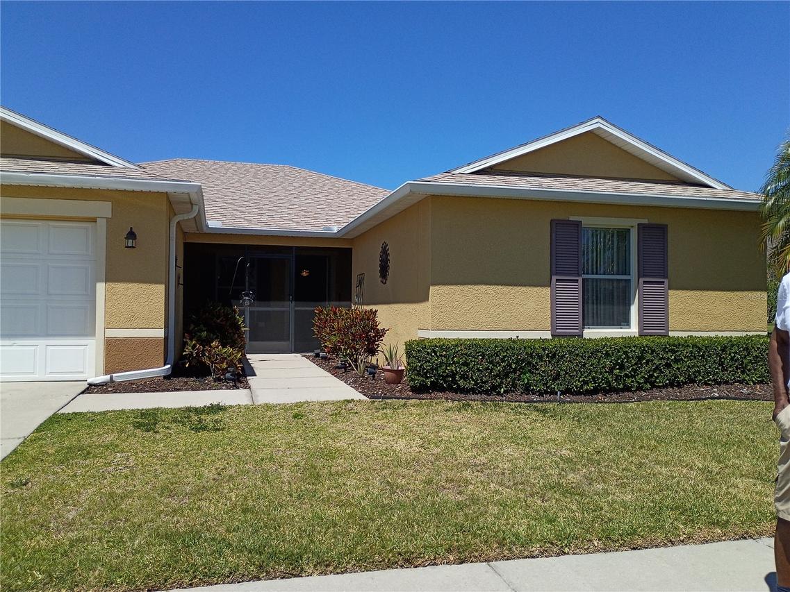 5220 Butterfly Shell Dr., Apollo Beach, FL 33572