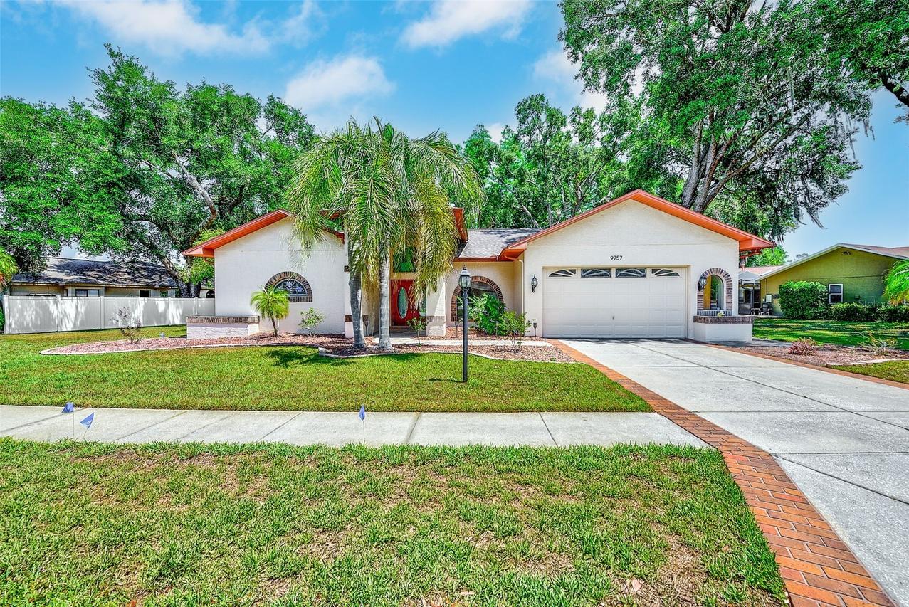 9757 Hermosillo Dr., New Port Richey, FL 34655