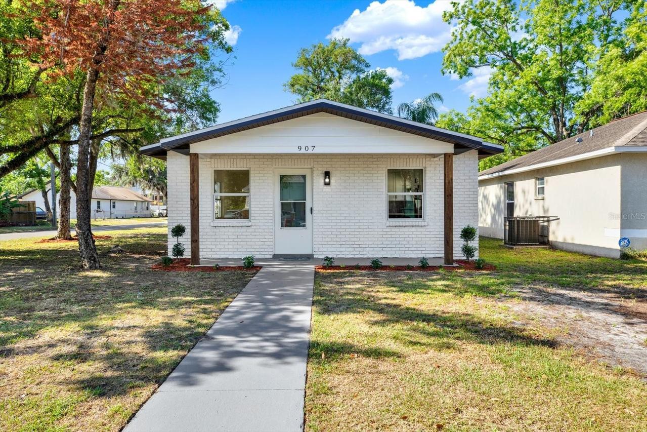 907 E Renfro St., Plant City, FL 33563