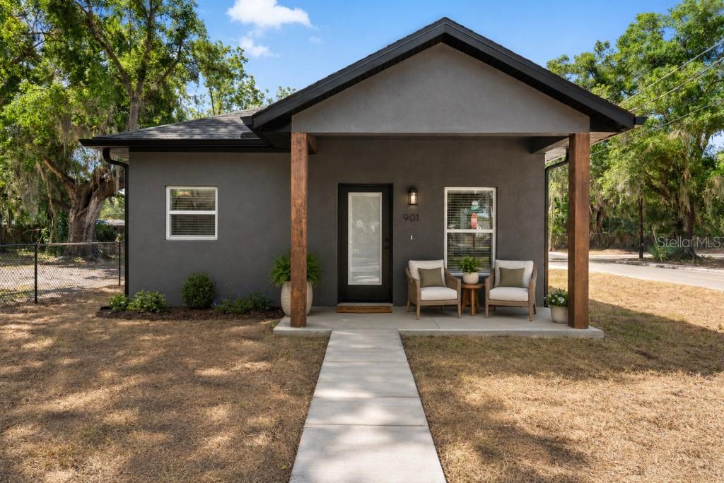 901 E Warren St., Plant City, FL 33563