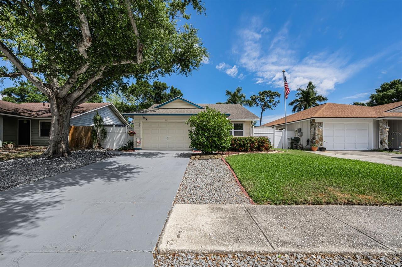 2907 Whispering Dr., Largo, FL 33771