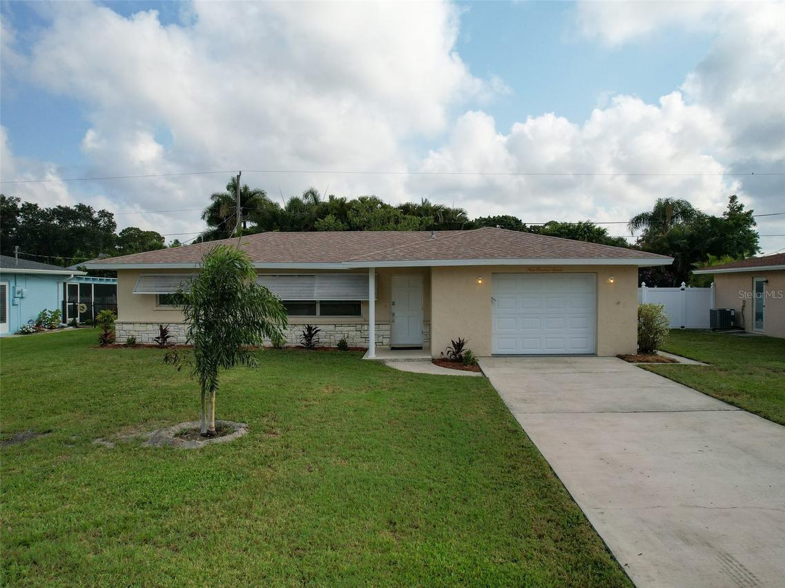 916 Gillespie St., Englewood, FL 34223