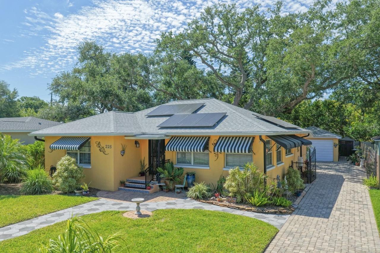 225 Garden Cir., Dunedin, FL 34698
