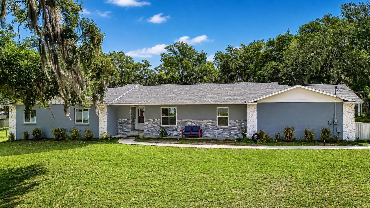 1419 Seffner Valrico Rd., Seffner, FL 33584