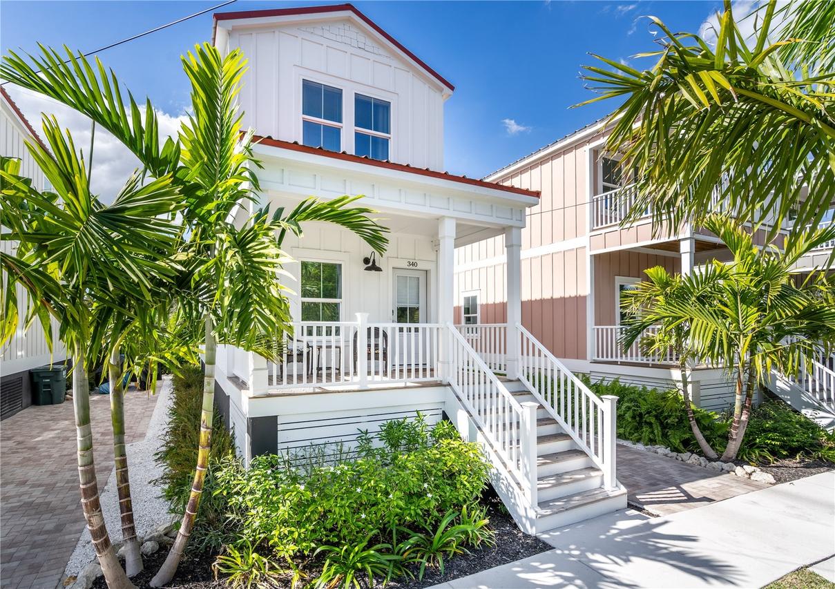 340 6th St., Bradenton, FL 34208