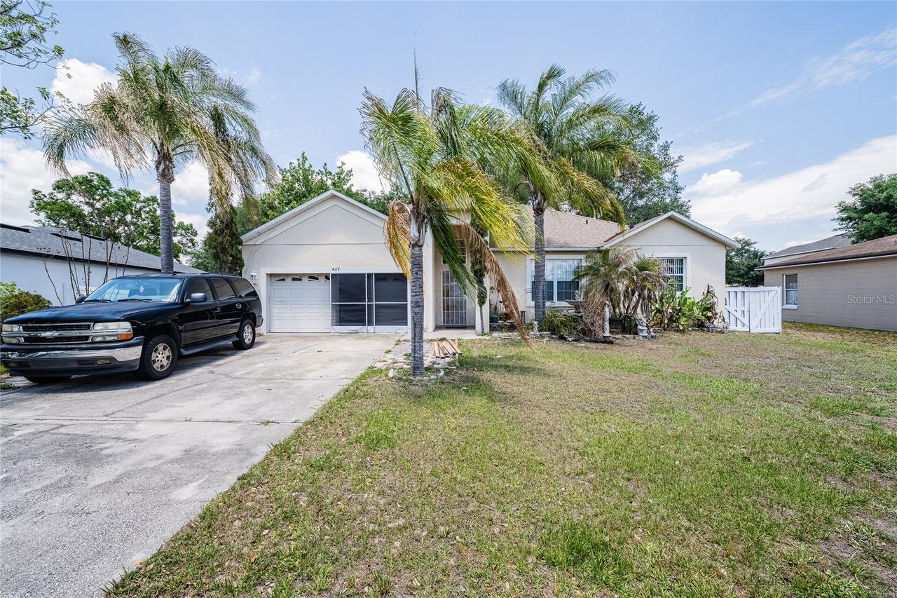 427 Lark Ct., Kissimmee, FL 34759